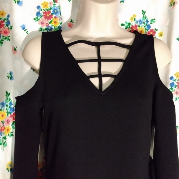Bold Elements Women's Dress, sz S,  Black, long sleeve open shoulder, NWT - Picture 1 of 8